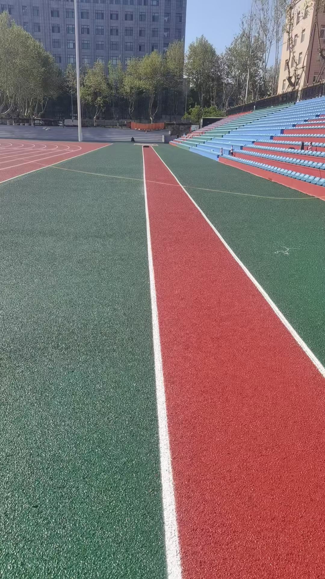 濮阳市足球场人造草坪透水跑道 - 方案