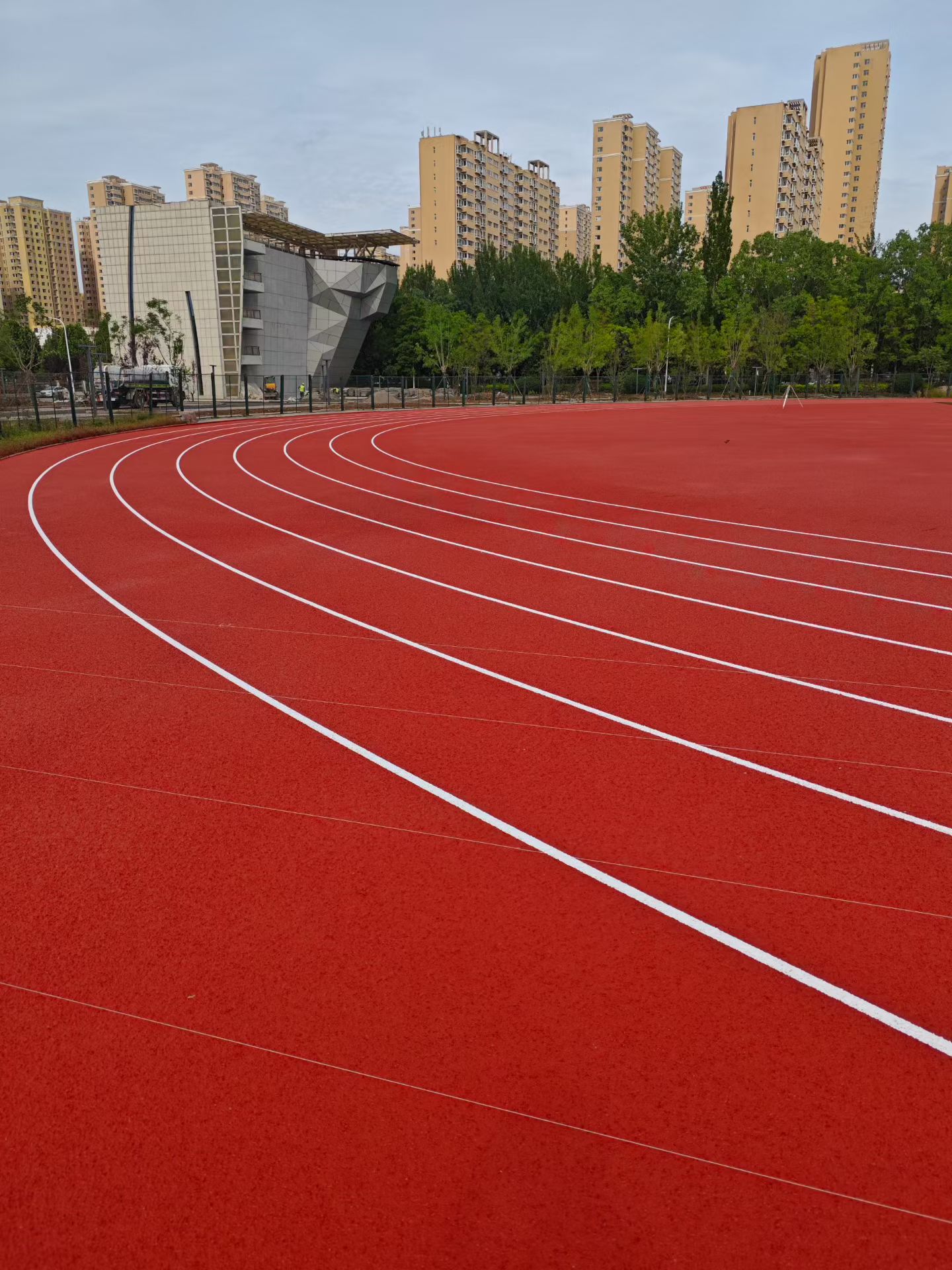 濮阳市新国标塑胶跑道预制型跑道 - 价格